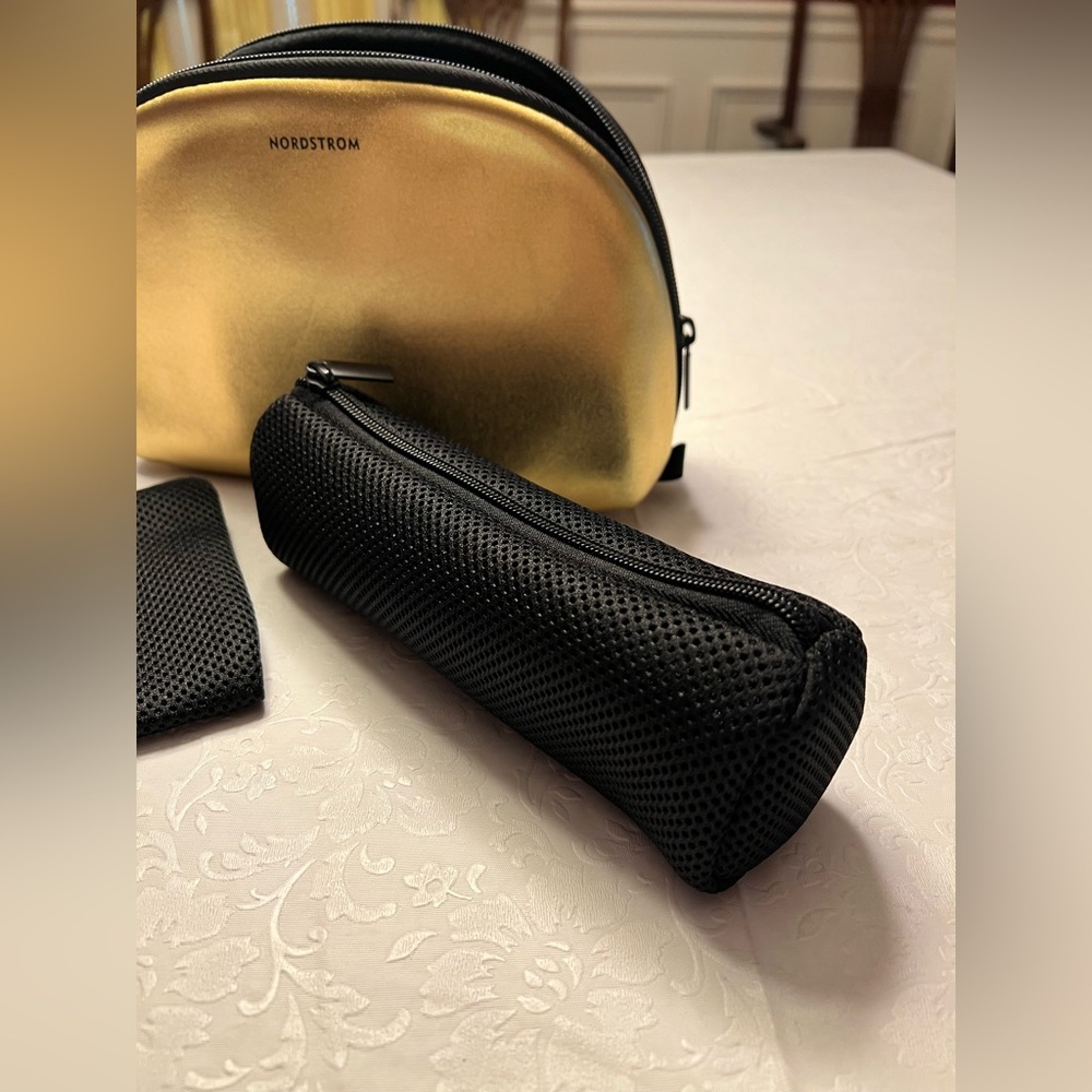 Nordstrom Radiant Gold Cosmetic Case - Picture 10 of 12